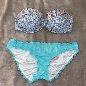 Victoria’s Secret bikini set